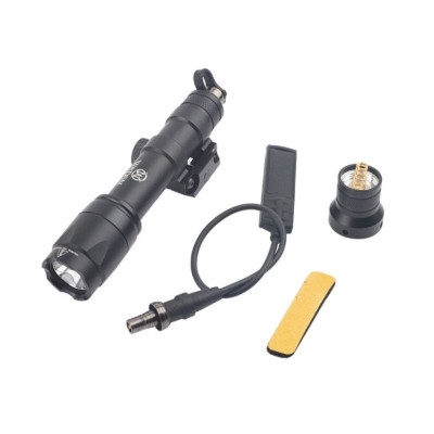 Linterna M600A Negra