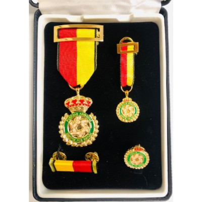 Conjunto completo medalla conmemorativa ope. Balmis ref coro