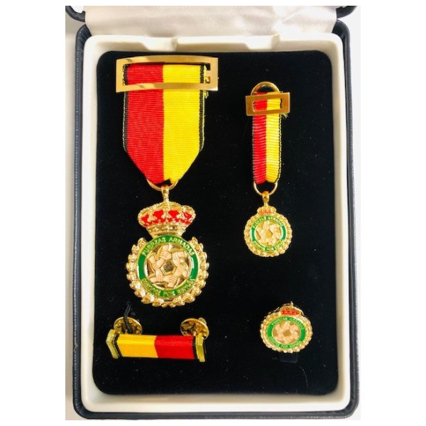 Conjunto completo medalla conmemorativa ope. Balmis ref coro