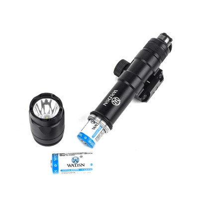 Linterna tactica WADSN M600C negra