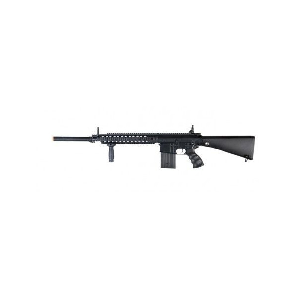 SR25 con silenciador y pistolete