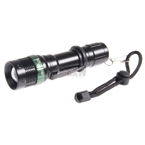 Linterna T02 XPE 240 lumens 134mm